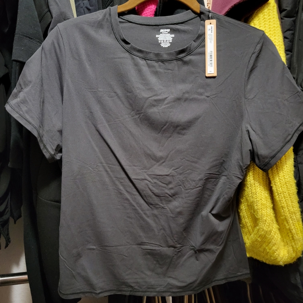 SKIMS Fits Everybody short t-shirt